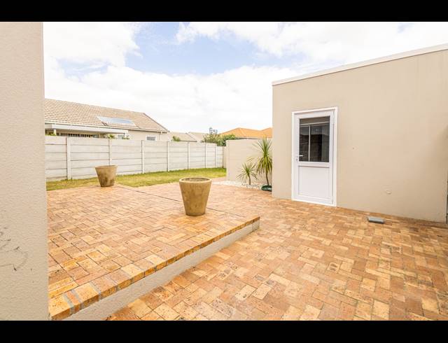 2 BEDROOM FREESTANDING SOLD IN SUNNINGDALE